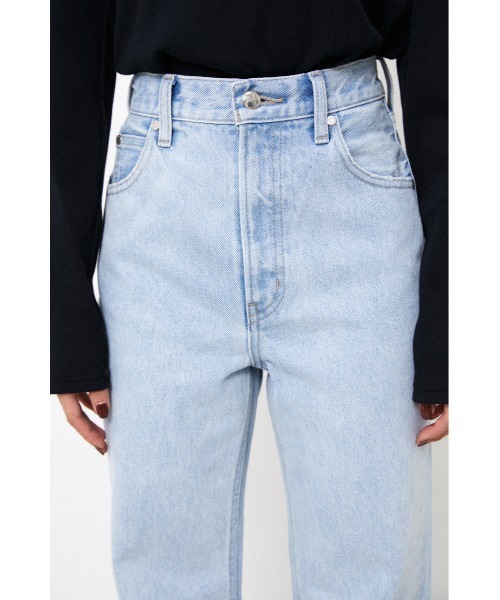 LAGUA GEM(ラグアジェム)の「FLOR LOOSE FLARE DENIM(デニムパンツ・レディース・ワンウォッシュ/ライトブルー・22inch/25inch/24inch/23inch/26inch)」の14枚目の写真