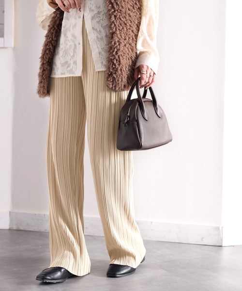 classicalelf(クラシカルエルフ)の「【低身長・高身長対応】自分好みの丈感に!セルフカットフレアプリーツカラーイージーパンツ(その他パンツ・レディース・ブラック/ベージュ/グリーン系その他/ピンク/チャコールグレー/キャメル・MEDIUM/X-LARGE)」の17枚目の写真