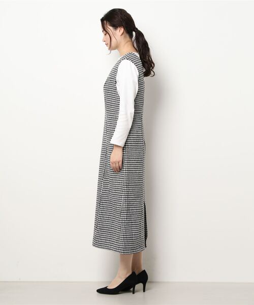 Te chichi(テチチ)の「ジャンパースカート(ジャンパースカート・レディース・ブラック/オフホワイト・フリ-)」の4枚目の写真