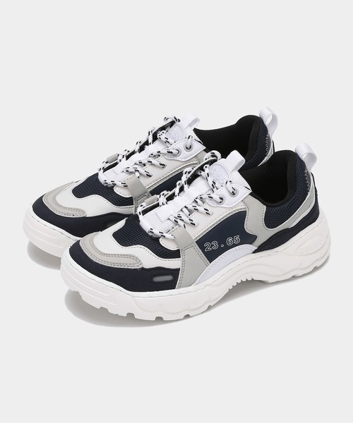 23.65(イーシプサムチョンユクオ)の「【23.65/イーシプサムチョンユクオ】V2 SNEAKER / ダッドスニーカー / 厚底スニーカー(スニーカー・レディース・ブラック/ホワイト系1/ホワイト系2/ホワイト系3/ホワイト系4/ブラック系1・SMALL/MEDIUM/LARGE/X-LARGE/XX-LARGE/X-SMALL)」の8枚目の写真