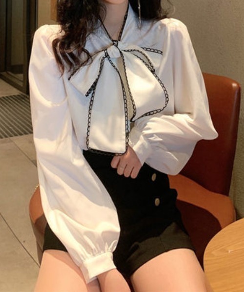 everycoco(エブリーココ)の「ピコレースボウタイクラシカルブラウス◇(シャツ/ブラウス・レディース・ブラック/ホワイト・FREE)」の1枚目の写真