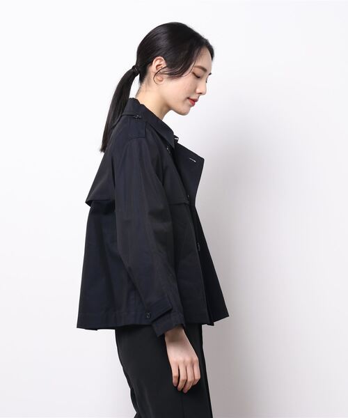 GRANDMA MAMA DAUGHTER(グランマママドーター)の「【 GRANDMA MAMA DAUGHTER / グランマ ママ ドーター 】 ショートコート GJ2032371 KTI(ステンカラーコート・レディース・ネイビー・000/1)」の3枚目の写真