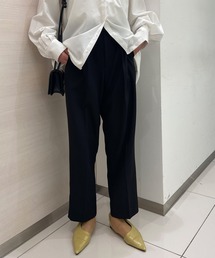 センタープレスタックテーパードスラックスパンツ