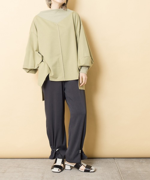 OSMOSIS（オズモーシス）の「ボリュームスリーブプルオーバー（スウェット・レディース・ブラック/ライトカーキ/ライトベージュ・ONE SIZE）」の9枚目の写真