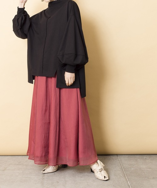 OSMOSIS（オズモーシス）の「ボリュームスリーブプルオーバー（スウェット・レディース・ブラック/ライトカーキ/ライトベージュ・ONE SIZE）」の16枚目の写真