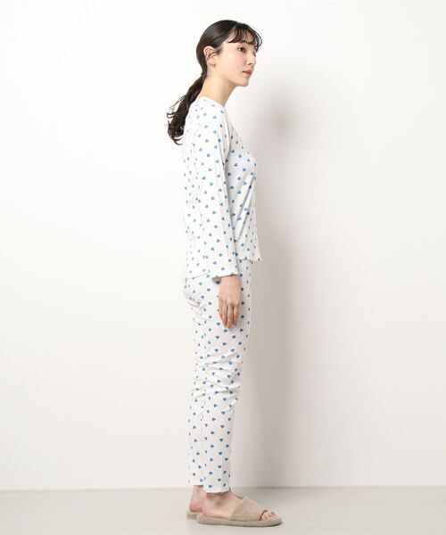PETIT BATEAU(プチバトー)の「プリント長袖パジャマ(ルームウェア/パジャマ・レディース・ホワイト×ブルー・X-LARGE/MEDIUM/SMALL/LARGE)」の2枚目の写真