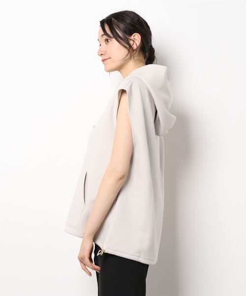 Ezick(エジック)の「ノースリプルパーカー(パーカー・レディース・スモークピンク/ブラック/グレー系その他・FREE)」の4枚目の写真