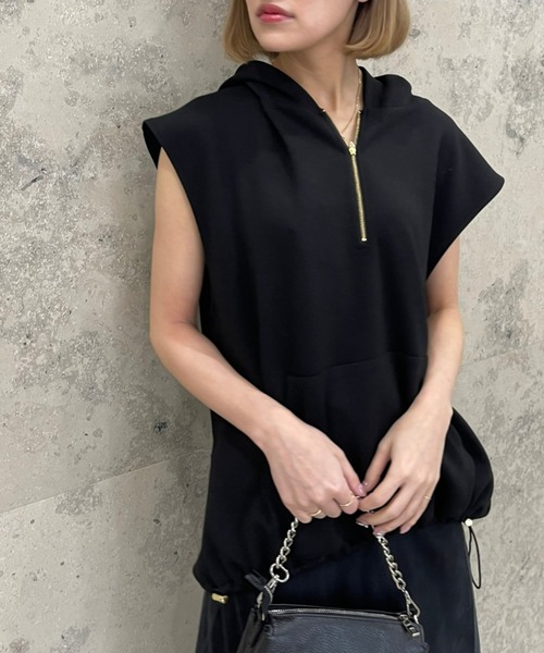 Ezick(エジック)の「ノースリプルパーカー(パーカー・レディース・スモークピンク/ブラック/グレー系その他・FREE)」の2枚目の写真