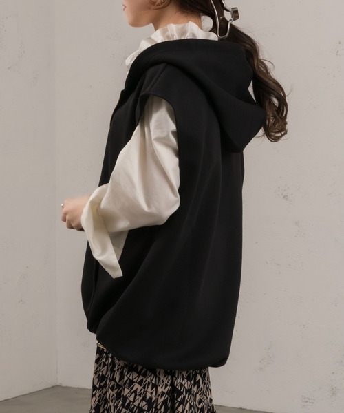 Ezick(エジック)の「ノースリプルパーカー(パーカー・レディース・スモークピンク/ブラック/グレー系その他・FREE)」の7枚目の写真