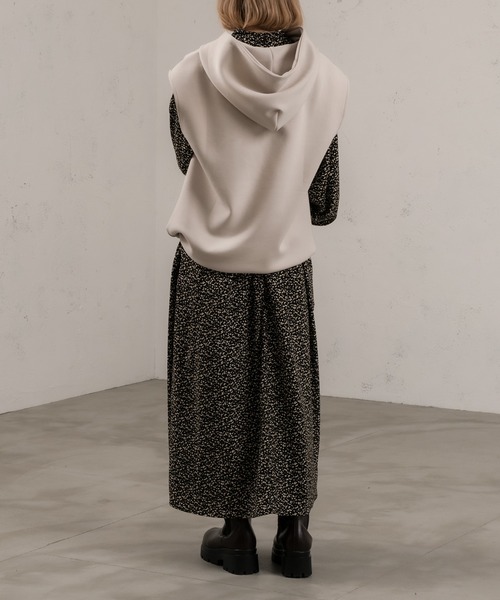 Ezick(エジック)の「ノースリプルパーカー(パーカー・レディース・スモークピンク/ブラック/グレー系その他・FREE)」の19枚目の写真