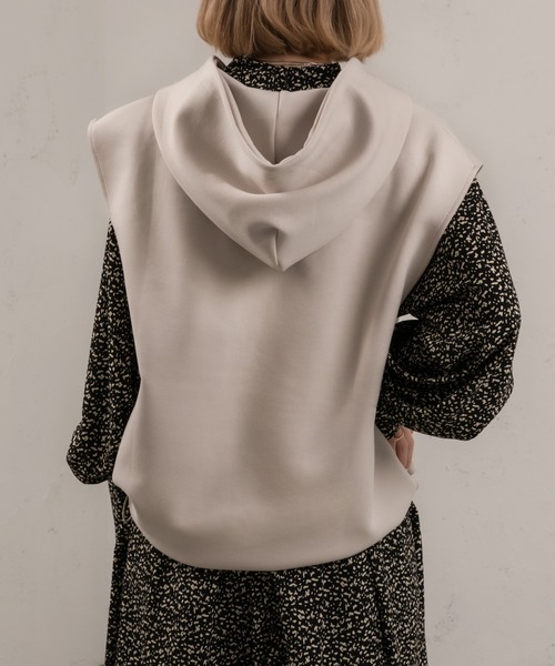 Ezick(エジック)の「ノースリプルパーカー(パーカー・レディース・スモークピンク/ブラック/グレー系その他・FREE)」の16枚目の写真