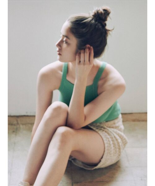 Ungrid(アングリッド)の「アメスリリブニットタンクトップ(タンクトップ・レディース・オフホワイト/ブラック/オレンジ/グリーン/ブルー・FREE)」の16枚目の写真