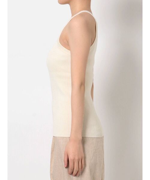 Ungrid(アングリッド)の「アメスリリブニットタンクトップ(タンクトップ・レディース・オフホワイト/ブラック/オレンジ/グリーン/ブルー・FREE)」の22枚目の写真