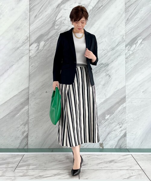 UNTITLED（アンタイトル）の「◆【接触冷感】ストレッチ テーラードジャケット（テーラードジャケット・レディース・ダークネイビー/ブラック・00/04/01/42/02/44/03/48）」の20枚目の写真