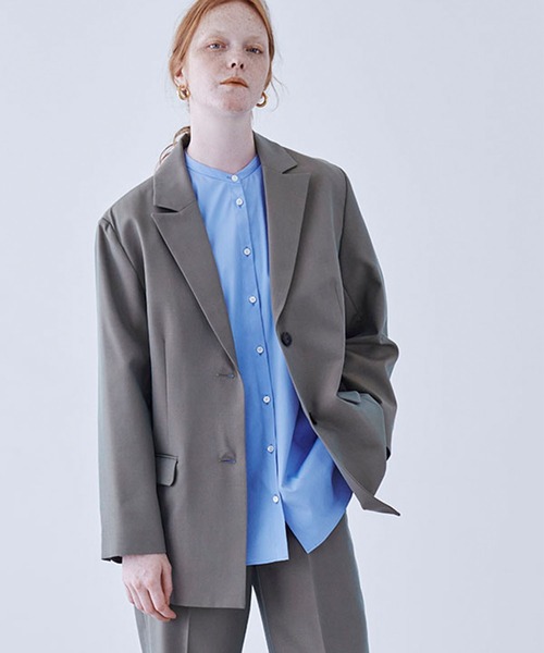 MECRE（メクル）の「シャンブレーオーバーサイズジャケット（テーラードジャケット・レディース・ブルー/カーキ・M/S）」の2枚目の写真