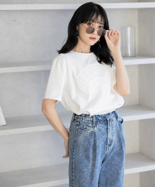 GeeRA（ジーラ）の「綿100％エンボス加工Ｔシャツ（Tシャツ/カットソー・レディース・ブラック/ホワイト・MEDIUM/LARGE/X-LARGE）」の6枚目の写真