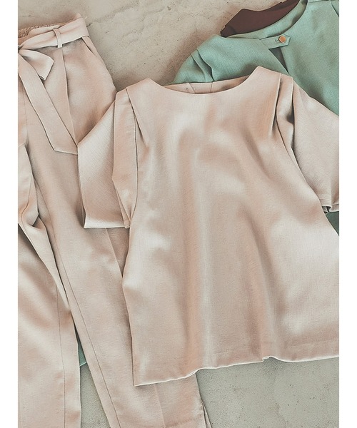 Te chichi（テチチ）の「麻調ショルダータックブラウス(セットアップ可)（シャツ/ブラウス・レディース・グリーン/ベージュ/ブラウン・ﾌﾘ-）」の2枚目の写真