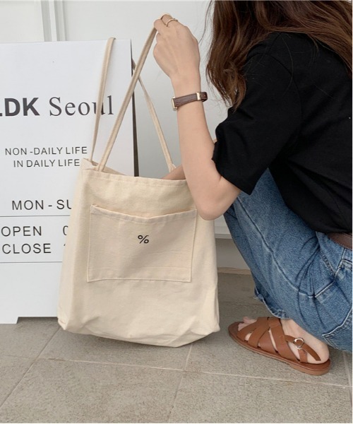 gossip！ロサンゼルス（ゴシップロサンゼルス）の「キャンバストートバッグ（トートバッグ・レディース・ブラック/オフホワイト・FREE）」の12枚目の写真