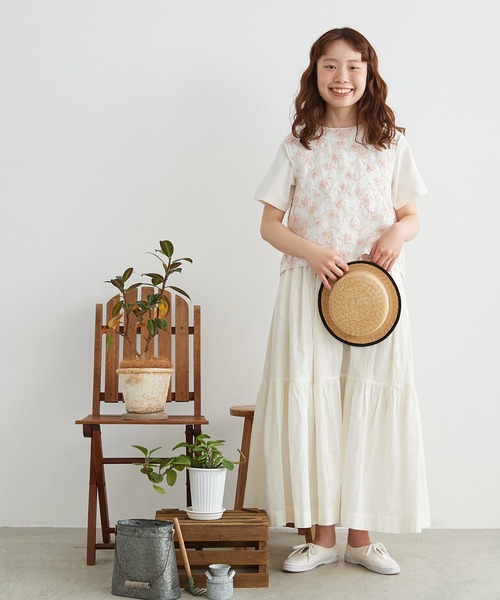 chambre de charme（シャンブルドゥシャーム）の「●cdc デージー刺繍 ベスト（ベスト・レディース・レッド/ホワイト・FREE）」の4枚目の写真