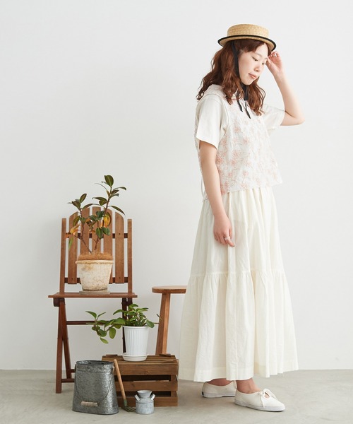 chambre de charme（シャンブルドゥシャーム）の「●cdc デージー刺繍 ベスト（ベスト・レディース・レッド/ホワイト・FREE）」の9枚目の写真