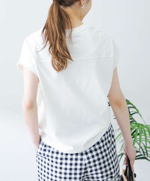 URBAN RESEARCH Sonny Label(アーバンリサーチサニーレーベル)の「メッセージプリントフレンチTシャツ(Tシャツ/カットソー・レディース・ホワイト系その他/ブラック/オフホワイト・FREE)」の11枚目の写真