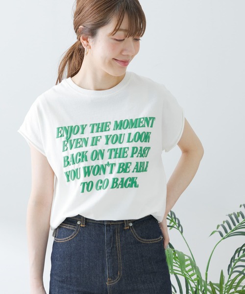 URBAN RESEARCH Sonny Label(アーバンリサーチサニーレーベル)の「メッセージプリントフレンチTシャツ(Tシャツ/カットソー・レディース・ホワイト系その他/ブラック/オフホワイト・FREE)」の8枚目の写真