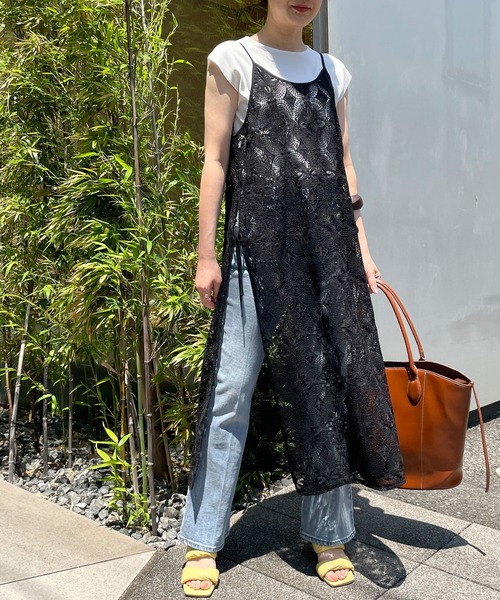 VIS（ビス）の「かぎ針編みレイヤードキャミワンピース（ワンピース・レディース・ブラック/キナリ・FREE）」の3枚目の写真