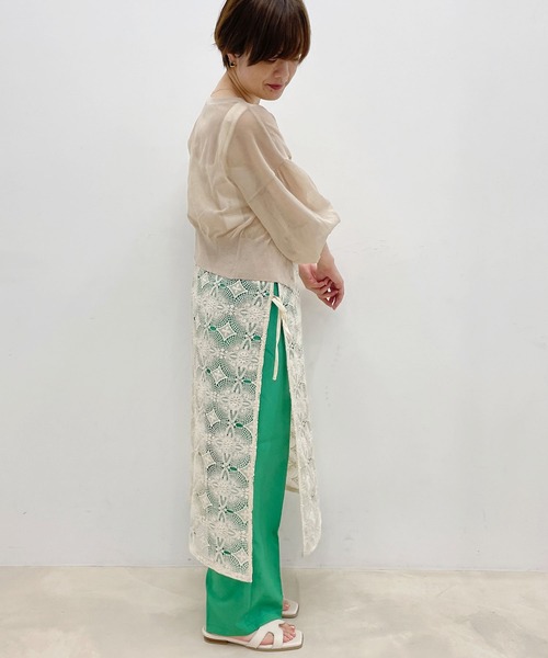 VIS（ビス）の「かぎ針編みレイヤードキャミワンピース（ワンピース・レディース・ブラック/キナリ・FREE）」の11枚目の写真