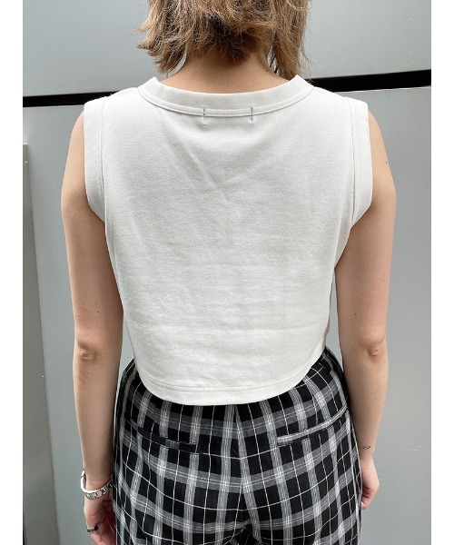 ENVYM（アンビー）の「ＶネックショートＴＯＰＳ（Tシャツ/カットソー・レディース・ホワイト/ブラック/ベージュ・FREE）」の22枚目の写真