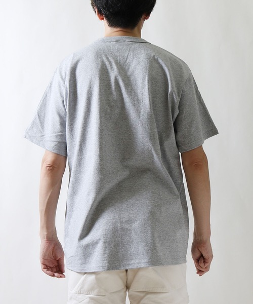 Goodwear(Since1983)（グッドウェア）の「GOODWEAR【グッドウェア】 - S/S V-NOTCHED INSERT TEE / ショートスリーブ V-ノッチド インサート T（Tシャツ/カットソー・メンズ・霜降りグレー・LARGE/MEDIUM）」の2枚目の写真