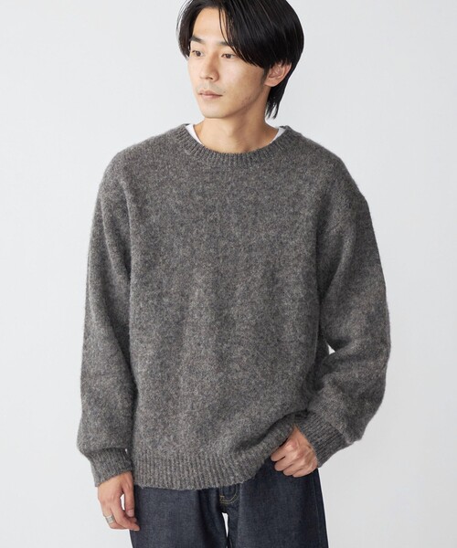 SHIPS（シップス）の「*SHIPS: 〈シェットランドタイプ〉 ウール シャギードッグ ニット (セーター)（ニット/セーター・メンズ・チャコールグレー/レッド/オリーブ/ベージュ/オフホワイト/イエロー/ロイヤルブルー/ダークグレー・MEDIUM/SMALL/LARGE/X-LARGE）」の2枚目の写真