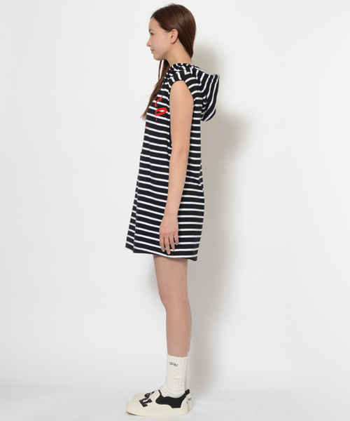 X-girl（エックスガール）の「【NYLON7月号掲載】SUMMER HOODIE DRESS（ワンピース・レディース・マルチ/ブラック/グリーン・1/2）」の12枚目の写真