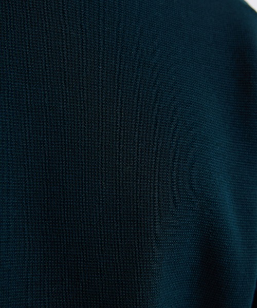 UNITED TOKYO（ユナイテッドトウキョウ）の「ショルダーZIP