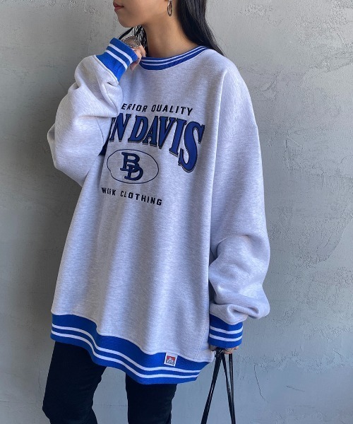 BEN DAVIS（ベンデイビス）の「【WEB限定】[BEN DAVIS/ベンデイビス] リンガーデザイン ブランドロゴクルーネックスウェット（スウェット・レディース・ブラック/ダークグリーン/オートミール・M/L/XL）」の2枚目の写真