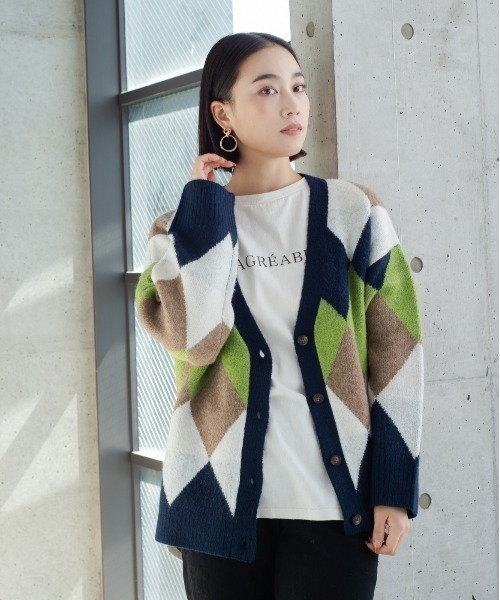 StyleSea（スタイルシー）の「アーガイルオーバーサイズカーディガン（カーディガン/ボレロ・レディース・ブラック系/グリーン系/ネイビー系・MEDIUM）」の13枚目の写真