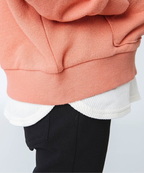 BREEZE（ブリーズ）の「WEB限定 レイヤード風フーディー（パーカー・キッズ・オレンジ/レインボー/イエロー/パープル/ブルー/グリーン/サックスブルー/ブラック/ピンク・110/100/140/120/80/130/90）」の20枚目の写真