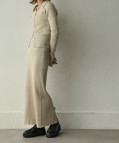 Chillfar（チルファー）の「スリットリブロングスカート（スカート・レディース・アイボリー/グレイッシュベージュ/グリーン/チャコール・FREE）」の8枚目の写真