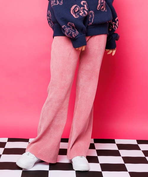 PUNYUS（プニュズ）の「コーデュロイプリーツパンツ（その他パンツ・レディース・ピンク/ブルー/ブラック/パープル・1/2/4/3）」の4枚目の写真