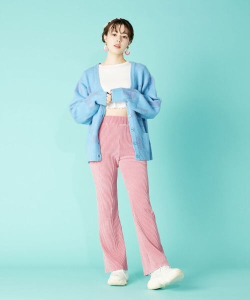 PUNYUS（プニュズ）の「コーデュロイプリーツパンツ（その他パンツ・レディース・ピンク/ブルー/ブラック/パープル・1/2/4/3）」の8枚目の写真