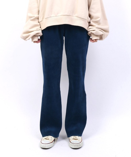 PUNYUS（プニュズ）の「コーデュロイプリーツパンツ（その他パンツ・レディース・ピンク/ブルー/ブラック/パープル・1/2/4/3）」の12枚目の写真