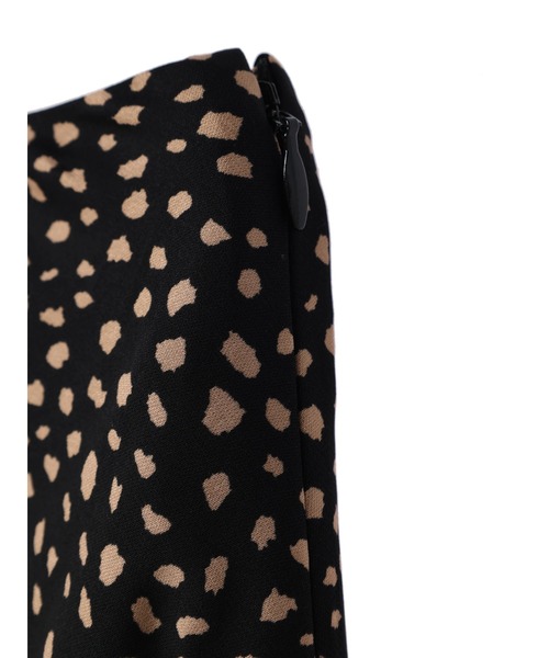 earth music&ecology(アースミュージックアンドエコロジー)の「イレヘムマーメイドスカート(スカート・レディース・ブラック/ベージュ/ドット・S/M)」の5枚目の写真