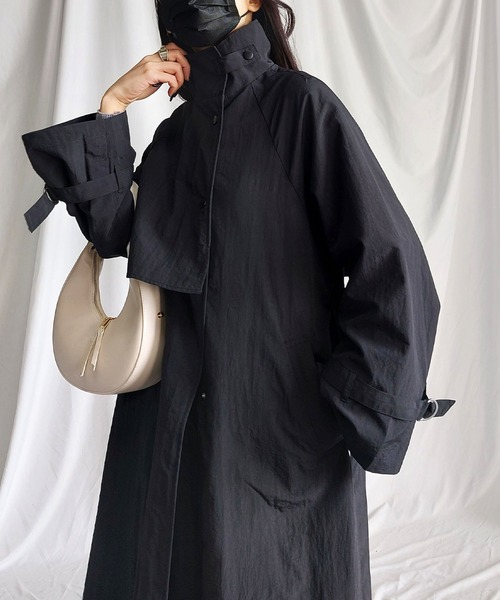 me+em select(ミームセレクト)の「※※【2WAY】オーバーサイズ スタンドカラーナイロンロングトレンチコート(トレンチコート・レディース・ベージュ/アイボリー/ブラック/ピンク・MEDIUM)」の21枚目の写真