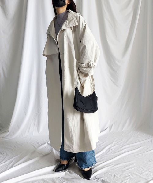 me+em select(ミームセレクト)の「※※【2WAY】オーバーサイズ スタンドカラーナイロンロングトレンチコート(トレンチコート・レディース・ベージュ/アイボリー/ブラック/ピンク・MEDIUM)」の14枚目の写真