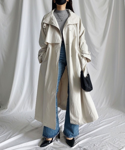 me+em select(ミームセレクト)の「※※【2WAY】オーバーサイズ スタンドカラーナイロンロングトレンチコート(トレンチコート・レディース・ベージュ/アイボリー/ブラック/ピンク・MEDIUM)」の12枚目の写真