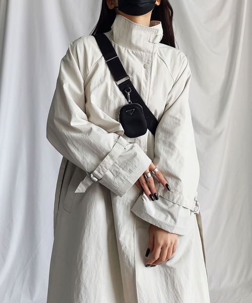 me+em select(ミームセレクト)の「※※【2WAY】オーバーサイズ スタンドカラーナイロンロングトレンチコート(トレンチコート・レディース・ベージュ/アイボリー/ブラック/ピンク・MEDIUM)」の7枚目の写真