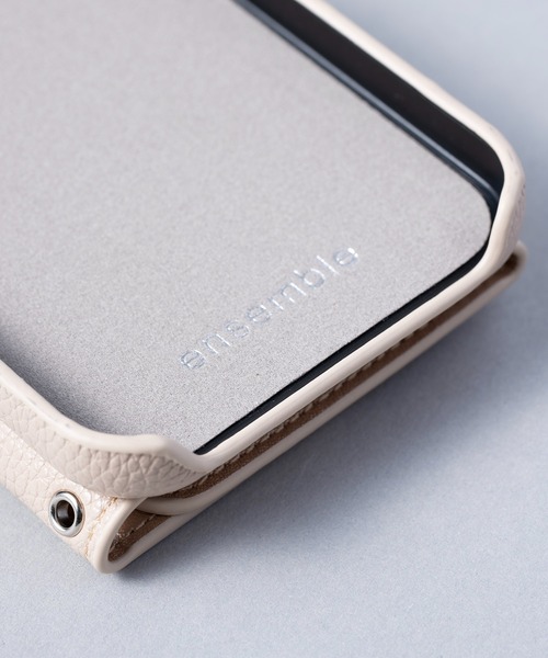 ensemble(皮革ブランド)(アンサンブル)の「ensemble PORTE 鏡 カードケース付きiPhoneケース (ベルト無し)(スマホケース/カバー・レディース・グレー/ベージュ/ブラック・1/3/4/6/7/5/10/2/12/13)」の11枚目の写真