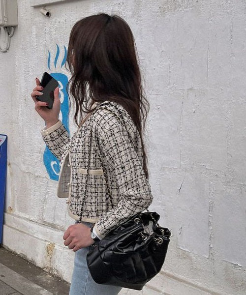 SONA(ソナ)の「SONA パールボタンノーカラーツイードジャケット(ノーカラージャケット・レディース・アイボリー・FREE)」の9枚目の写真