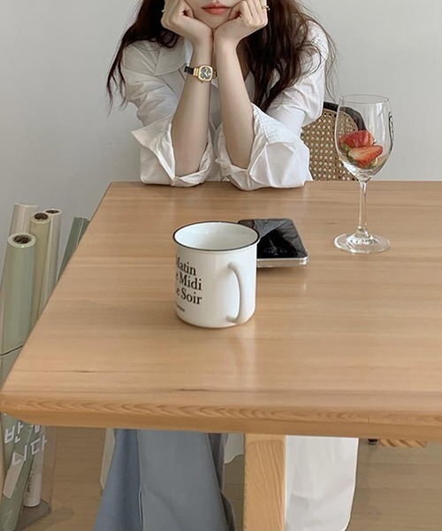 FREE STYLISTS(フリー スタイリスト)の「YUGA_YGMC センターツイスト ロングシャツワンピース(シャツワンピース・レディース・ホワイト/ライトブルー・FREE)」の4枚目の写真