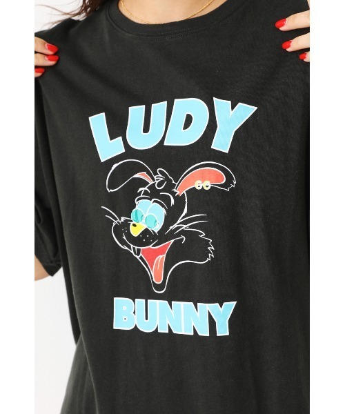 RODEO CROWNS WIDE BOWL（ロデオクラウンズワイドボウル）の「LUDY RABBIT Tシャツ（Tシャツ/カットソー・レディース・オフホワイト/チャコールグレー/ダークグリーン・FREE）」の15枚目の写真
