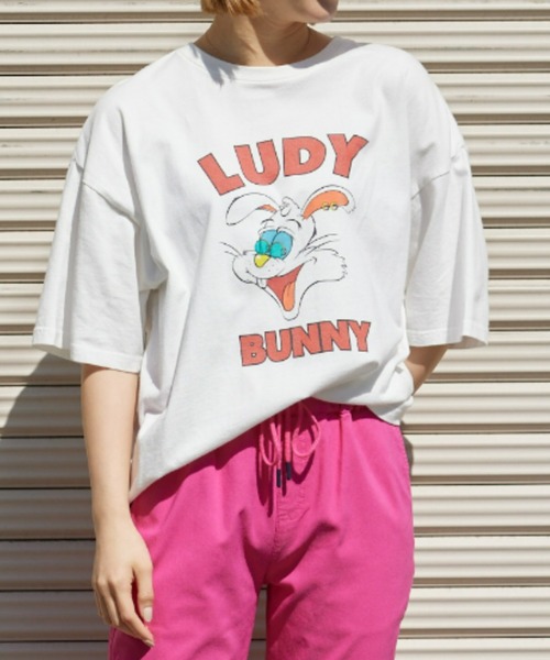 RODEO CROWNS WIDE BOWL（ロデオクラウンズワイドボウル）の「LUDY RABBIT Tシャツ（Tシャツ/カットソー・レディース・オフホワイト/チャコールグレー/ダークグリーン・FREE）」の18枚目の写真